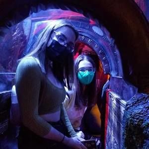 Meet your Posher, Alexis